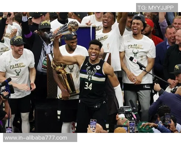 米切尔称赞字母哥为名人堂球员希望他能赢得总冠军戒指