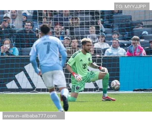 迈阿密国际即将签下本赛季美职联最佳门将圣克莱尔引发关注