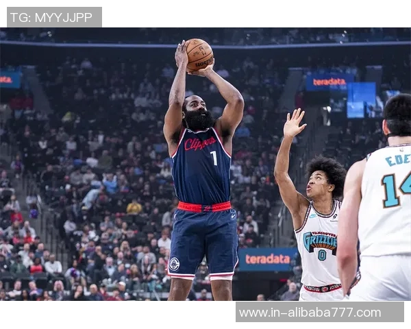 快船迎战开拓者博格丹赛季首秀与哈登小卡齐发力